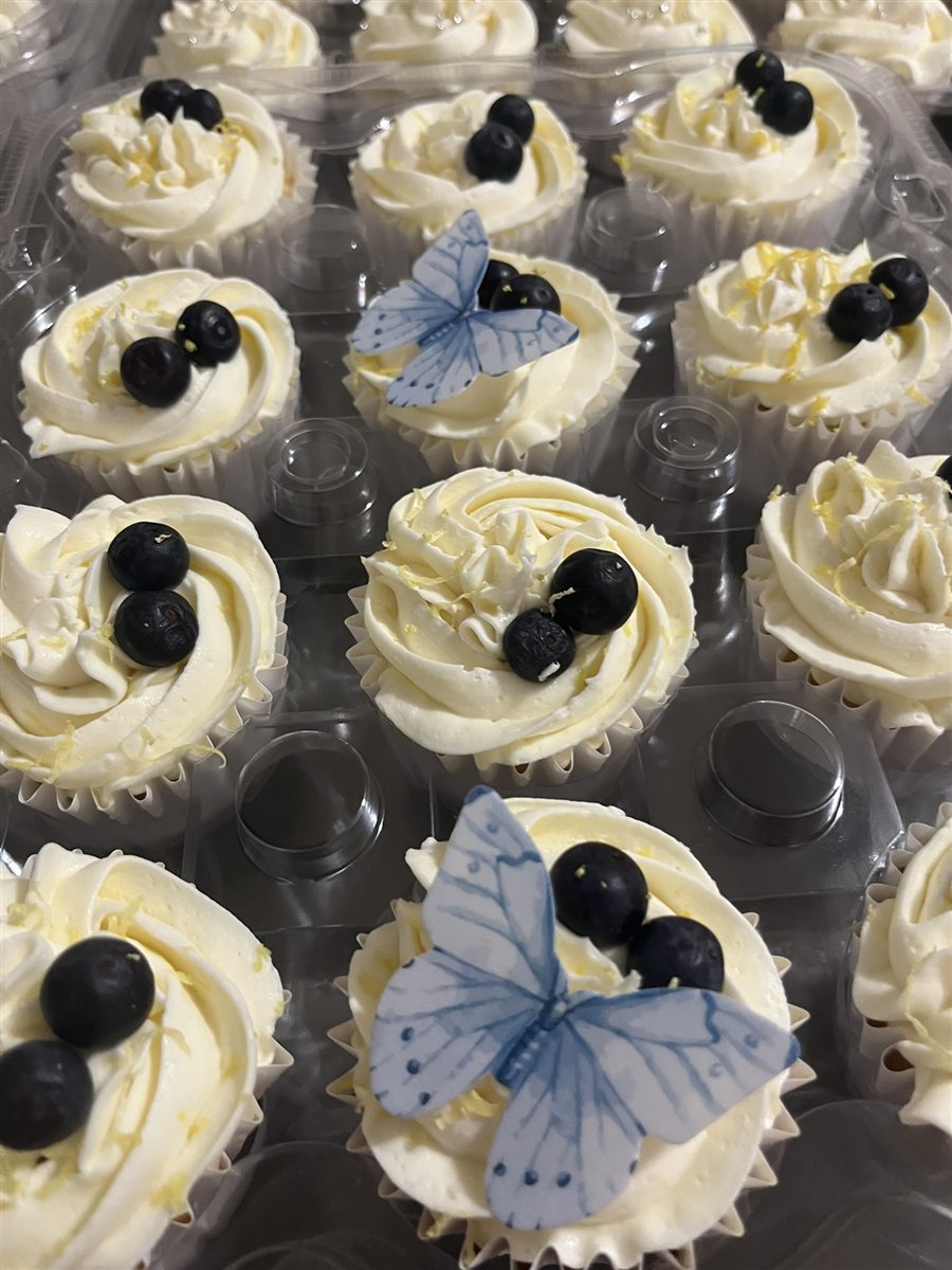 Blueberry lemon cupcakes